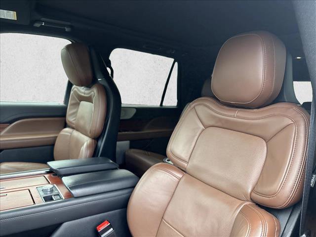 Used 2024 Lincoln Navigator Reserve AWD/4WD image 17