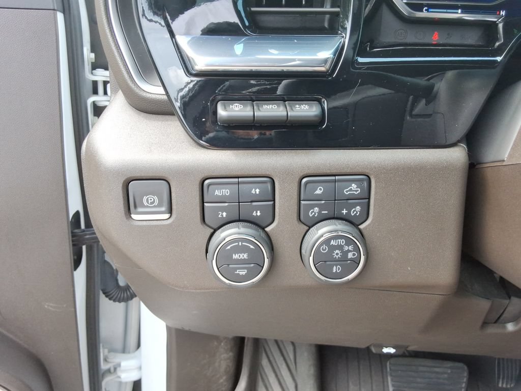 Certified 2024 Chevrolet Silverado 2500 LTZ w/ LTZ Premium Package AWD/4WD image 39