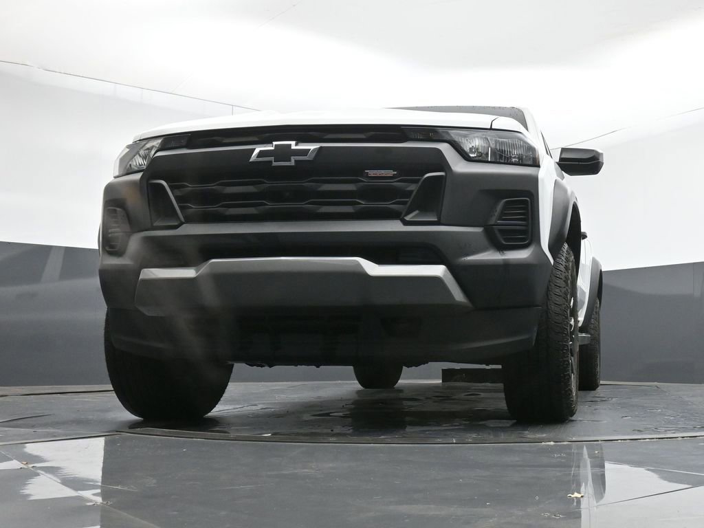 Used 2024 Chevrolet Colorado Trail Boss w/ Technology Package image 38