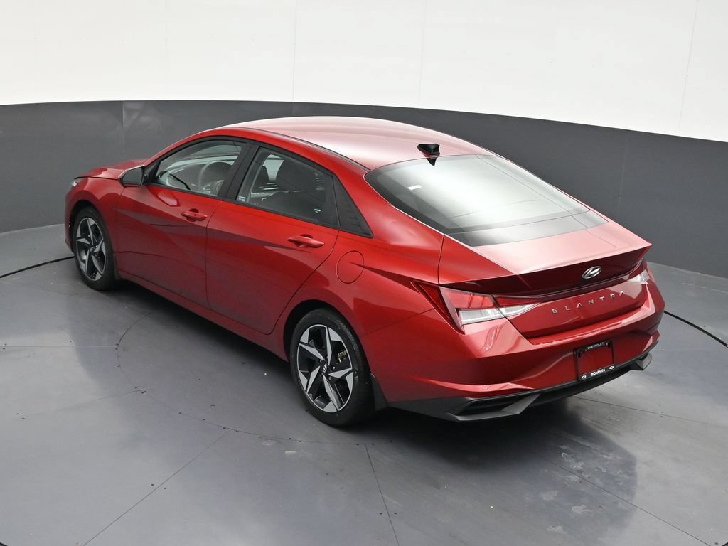 Used 2023 Hyundai Elantra SEL w/ Convenience Package FWD image 20