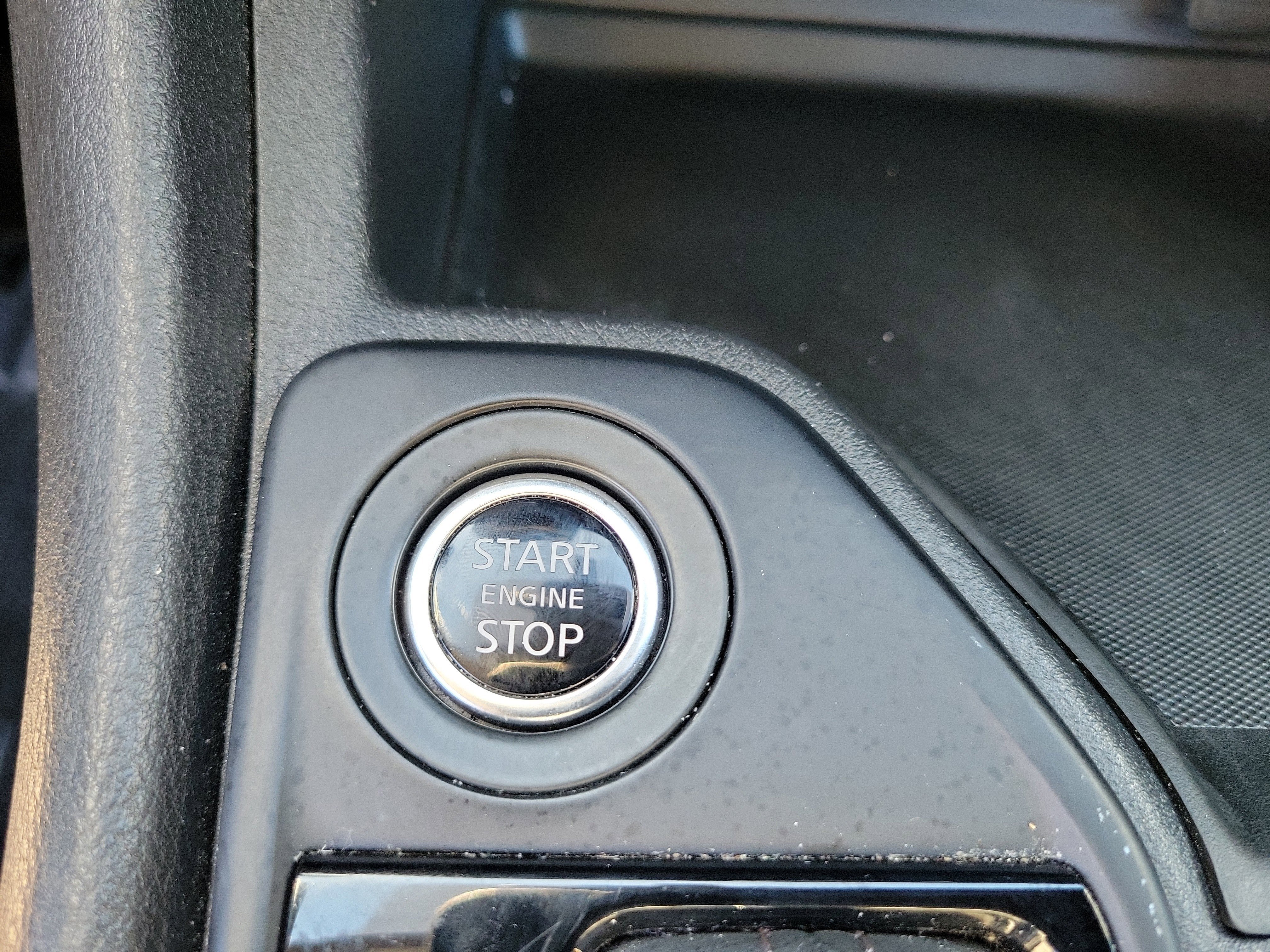 Used 2025 Nissan Sentra S image 29