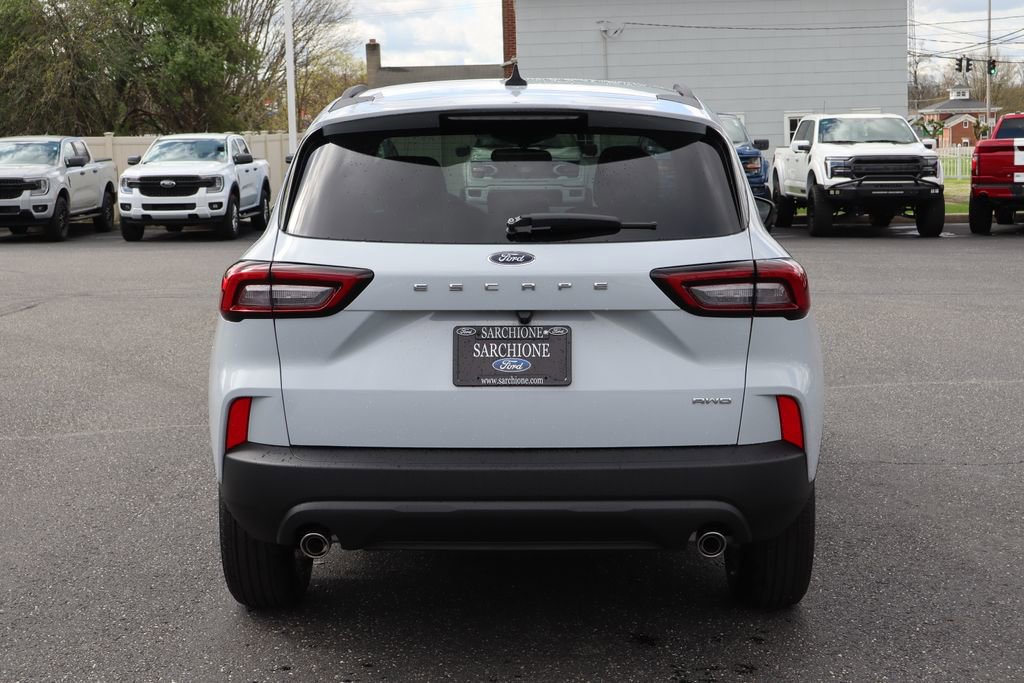 New 2026 Ford Escape ST-Line w/ Cold Weather Package AWD/4WD image 18