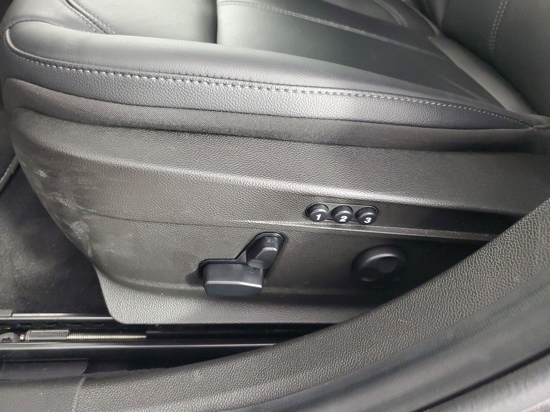 Used 2024 Alfa Romeo Giulia Ti w/ Active Assist Plus Package image 28