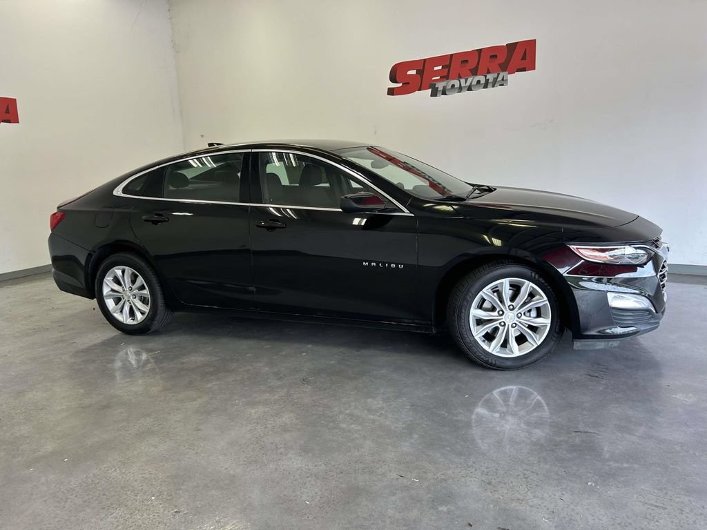 Used 2024 Chevrolet Malibu LT FWD image 2