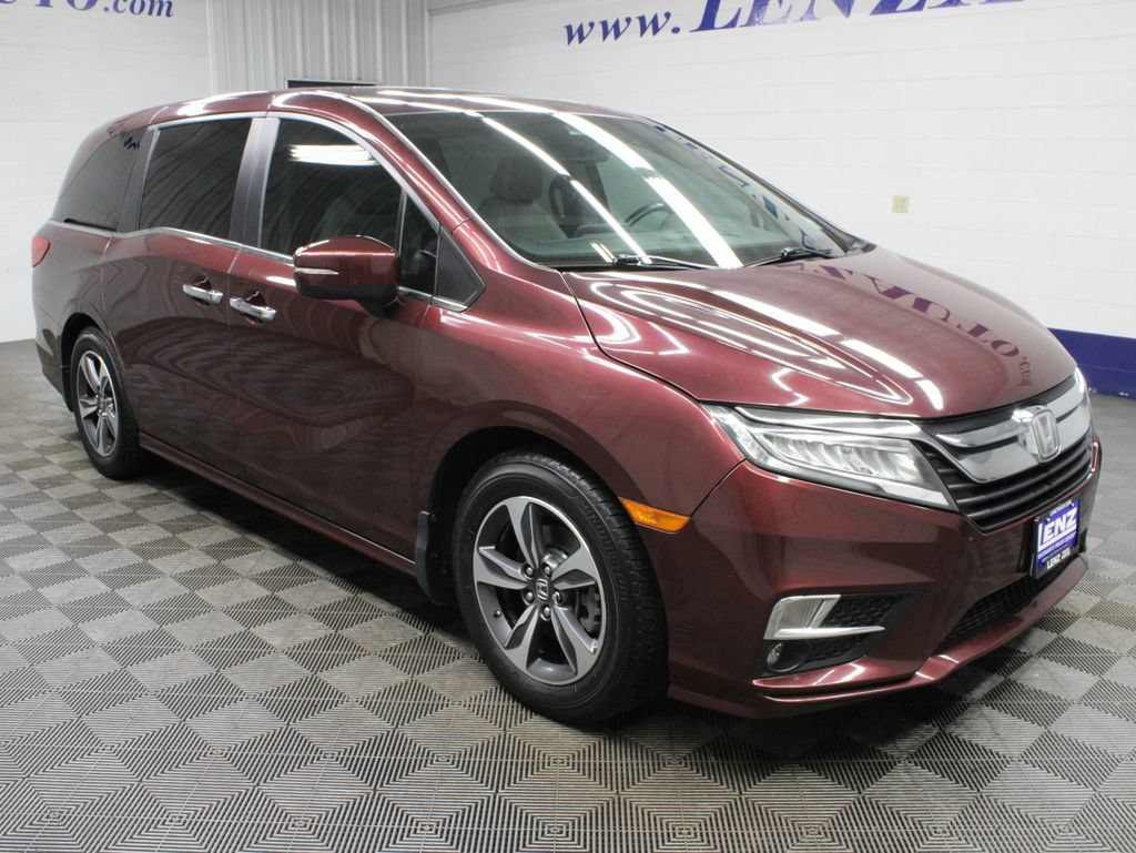 Used 2018 Honda Odyssey Touring image 3