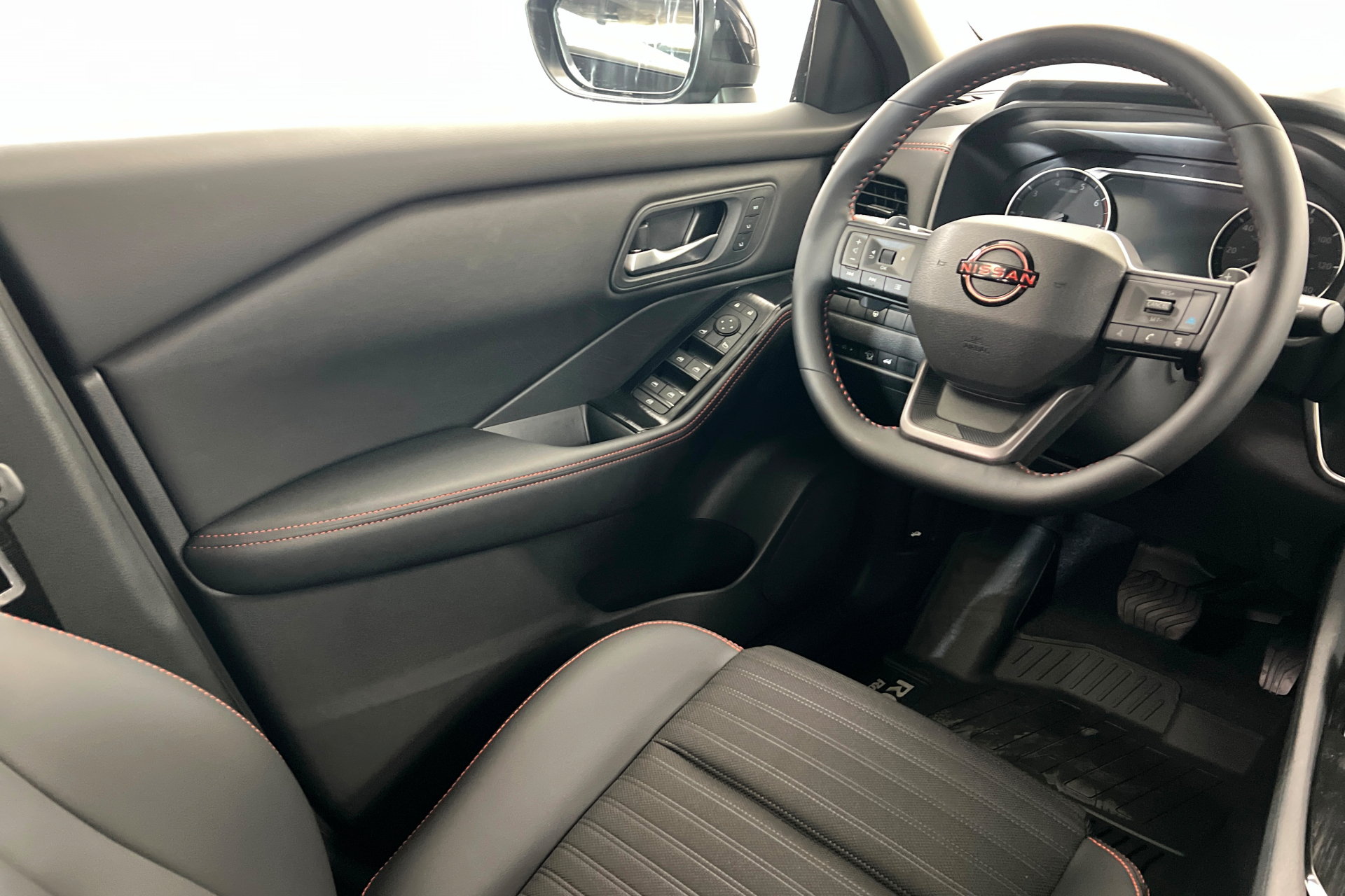 New 2026 Nissan Rogue SV w/ Rock Creek Premium Package AWD/4WD image 11