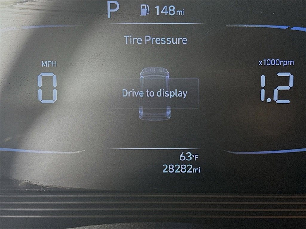 Used 2024 Hyundai Venue SEL image 15