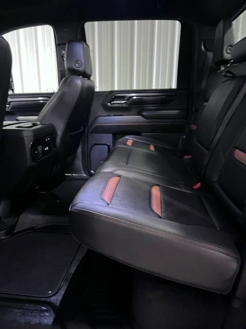Used 2024 GMC Sierra 2500 AT4 w/ Technology Package AWD/4WD image 13
