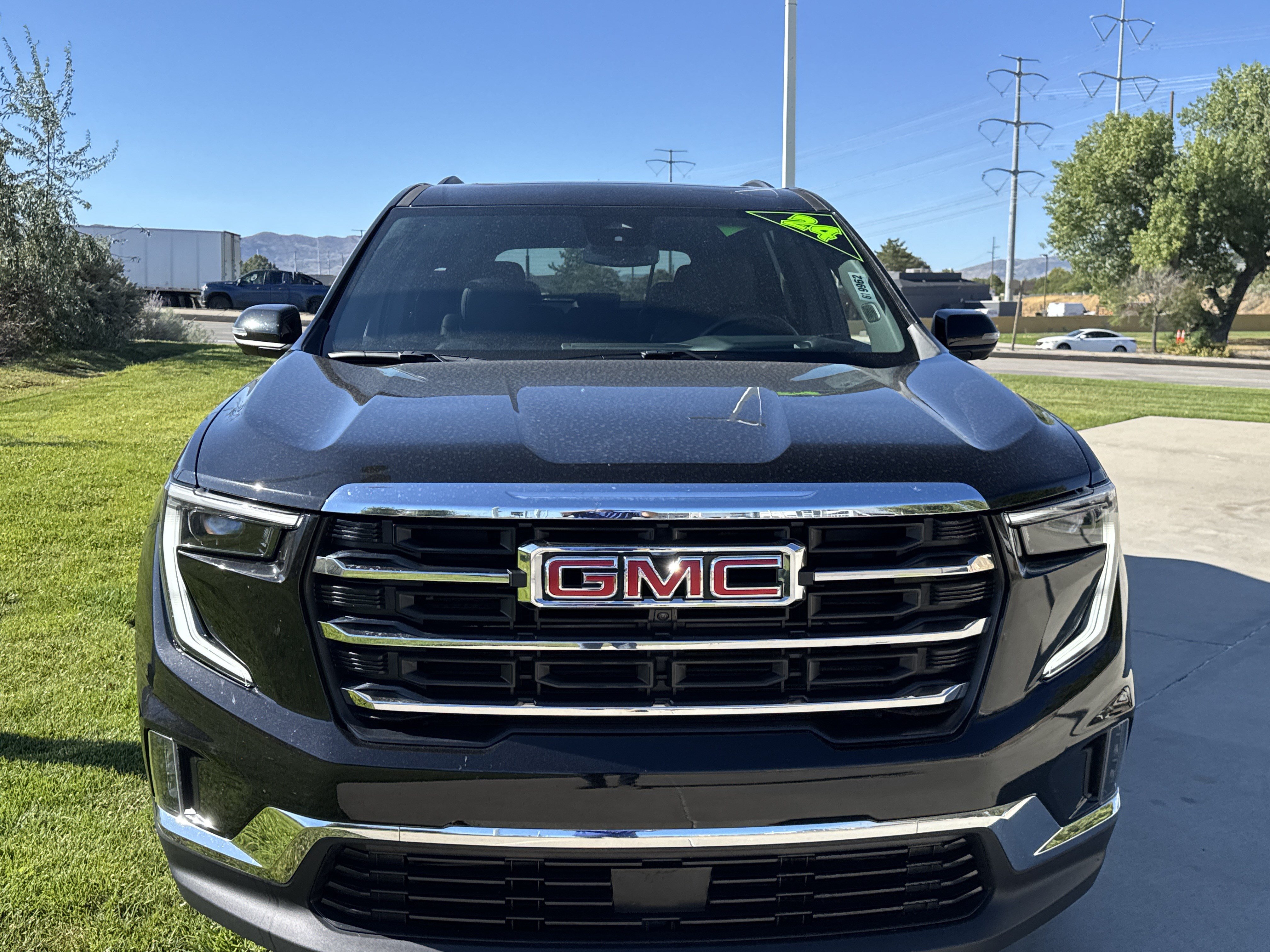 Used 2024 GMC Acadia Elevation w/ Luxury Package AWD/4WD image 8
