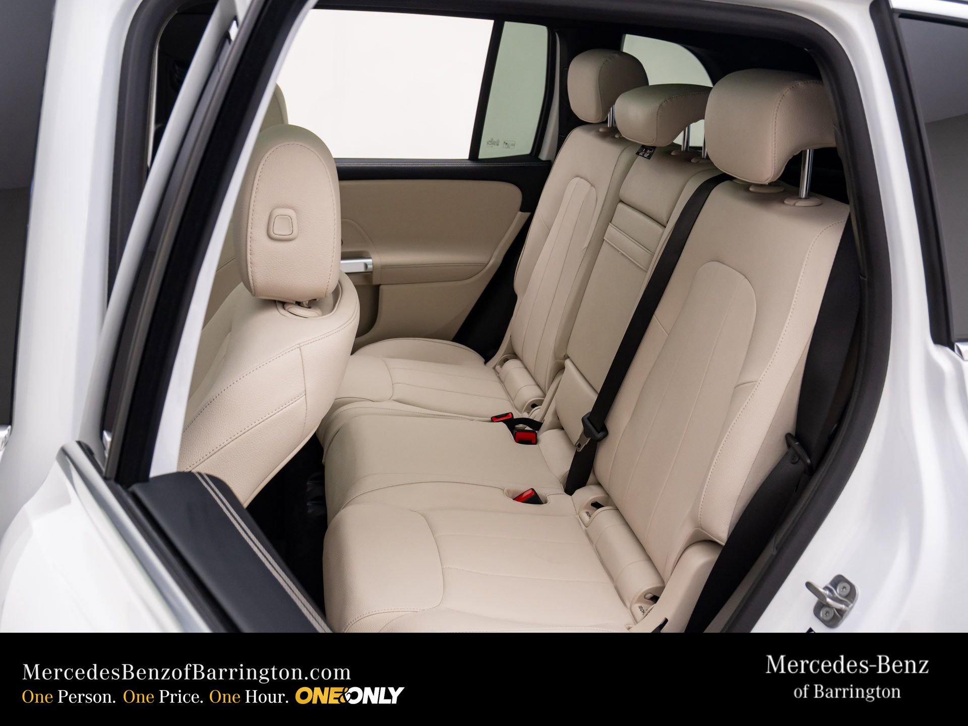 New 2026 Mercedes-Benz GLB 250 4MATIC image 19