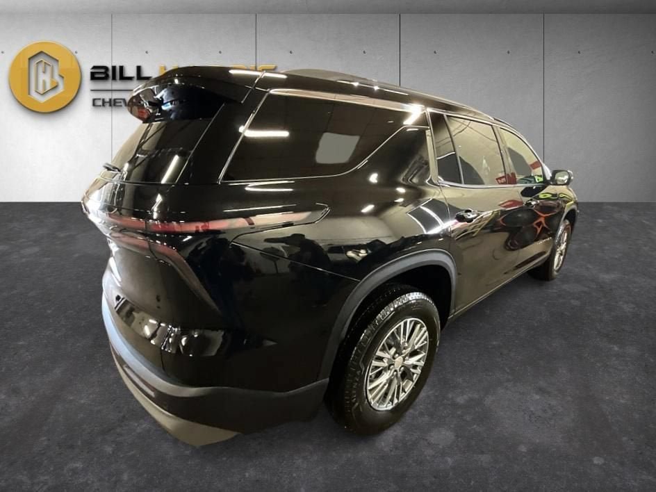 New 2027 Chevrolet Traverse LT w/ Driver Confidence Package AWD/4WD image 2