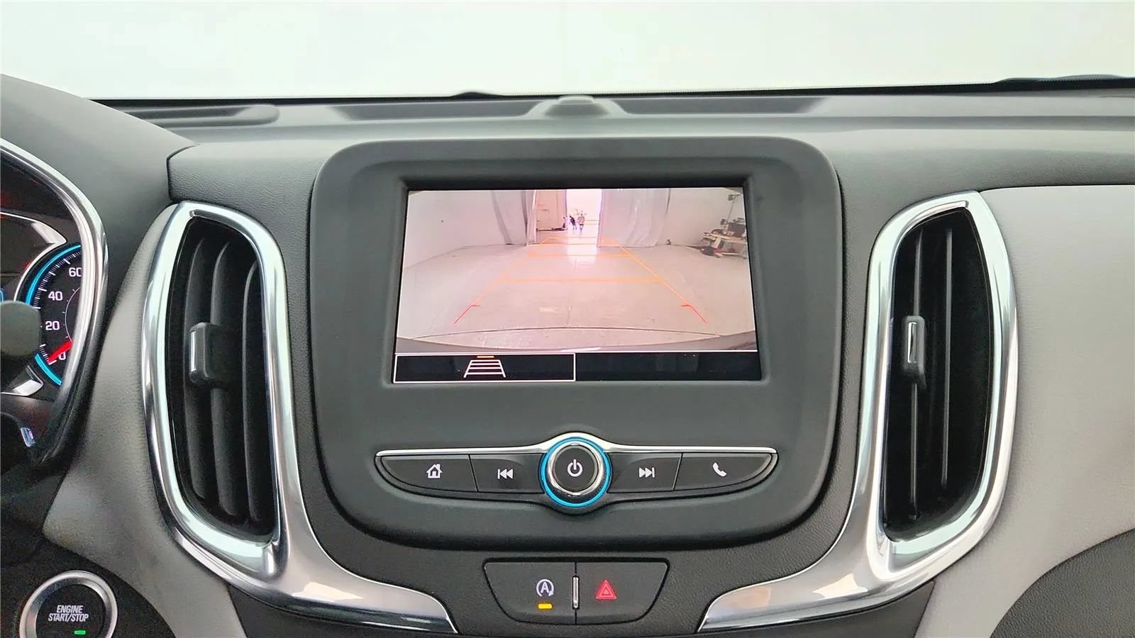 Used 2023 Chevrolet Equinox LS w/ LS Convenience Package FWD image 40
