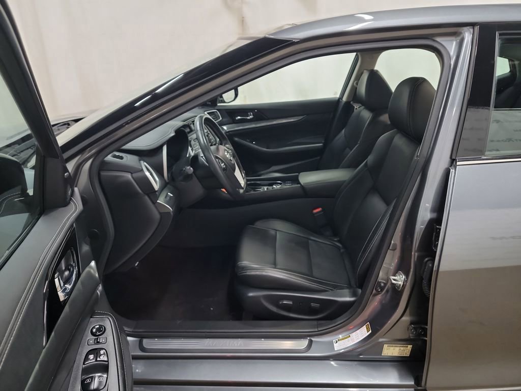 Used 2020 Nissan Maxima 3.5 SL w/ Floor Mat Group image 10
