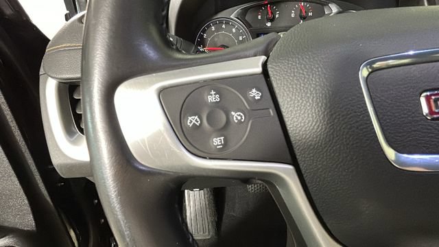 Used 2020 GMC Terrain SLE w/ Elevation Edition FWD image 15