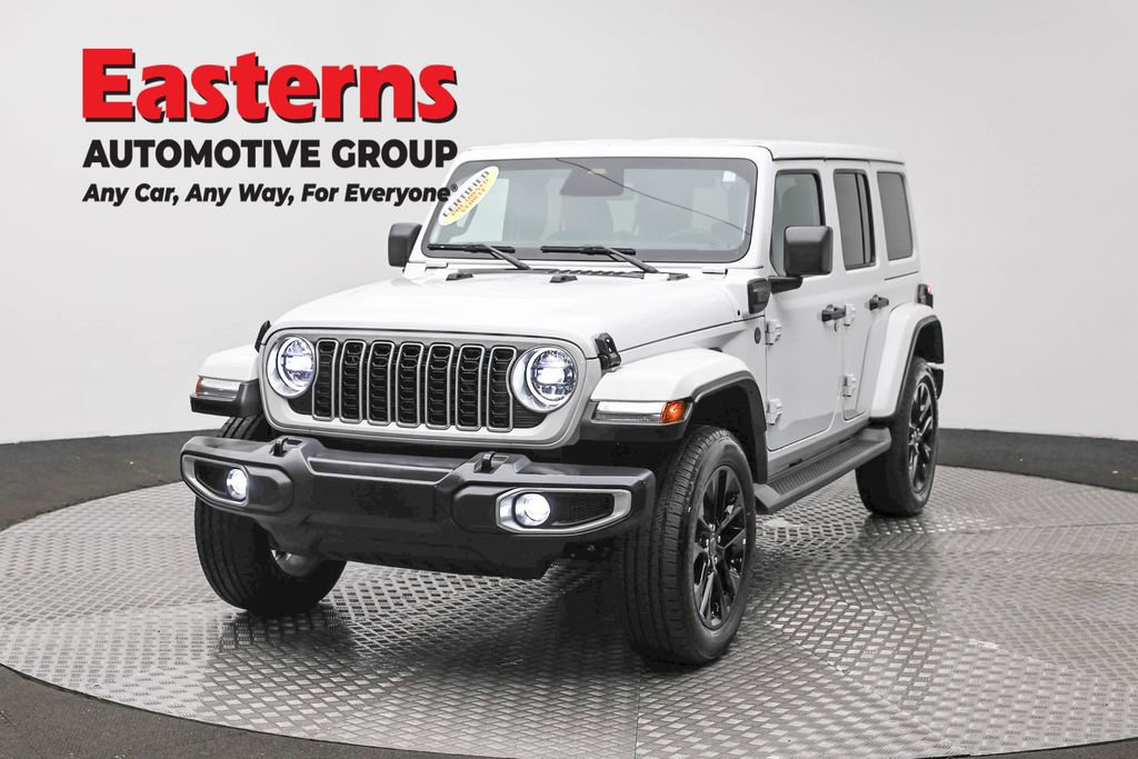 Used 2025 Jeep Wrangler Unlimited Sahara AWD/4WD image 1
