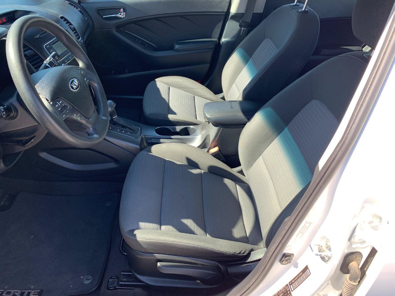 Used 2015 Kia Forte LX w/ Popular Package FWD image 10