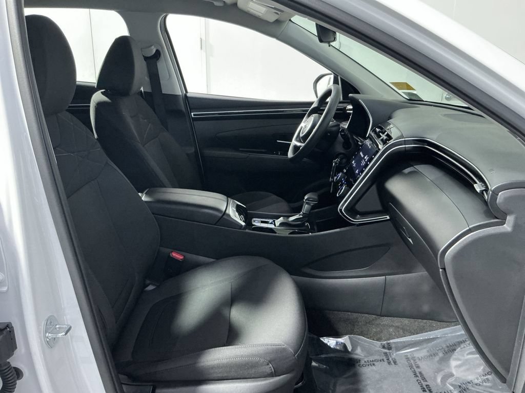 Used 2024 Hyundai Tucson SE AWD/4WD image 25