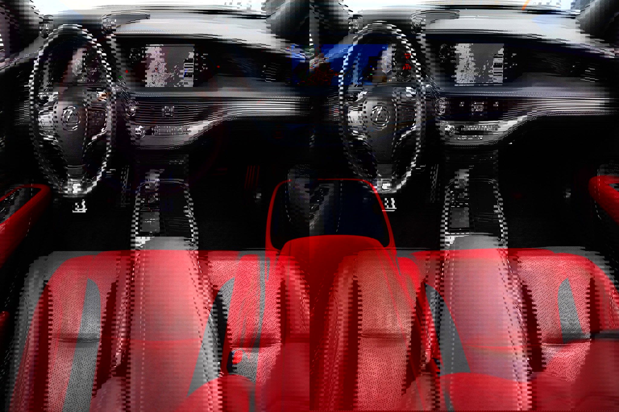 Used 2018 Lexus LS 500 F Sport w/ Accessory Package (Z2) image 2