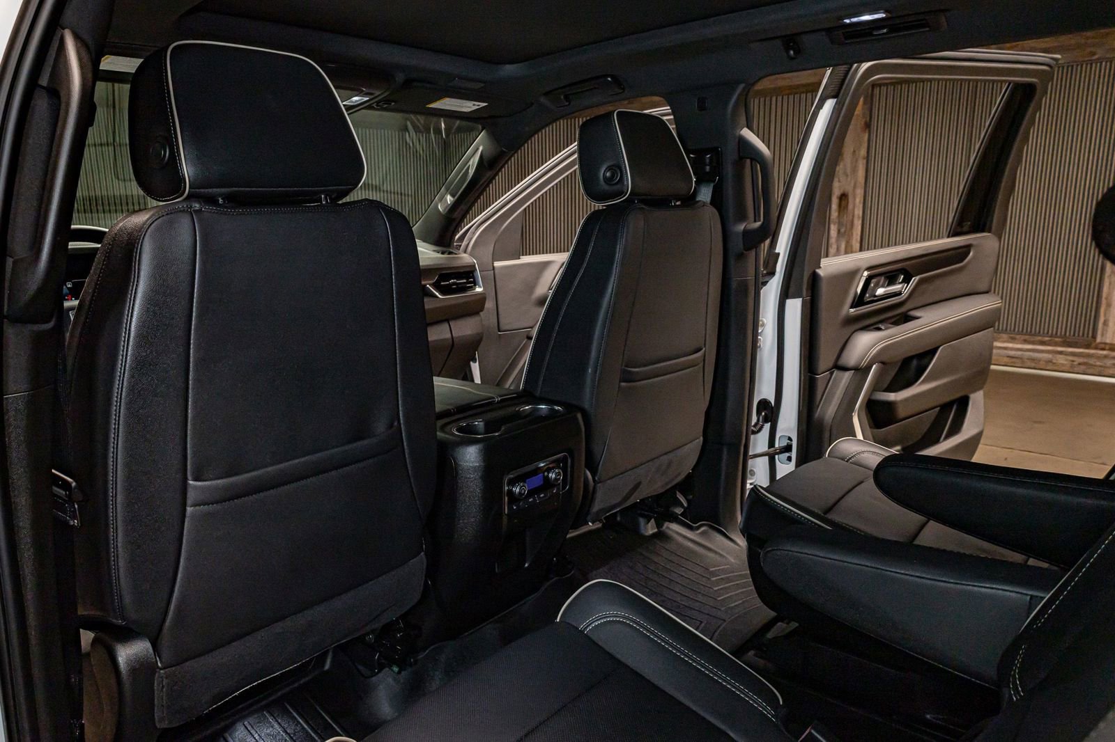 Used 2025 GMC Yukon XL Elevation w/ Technology Package image 21