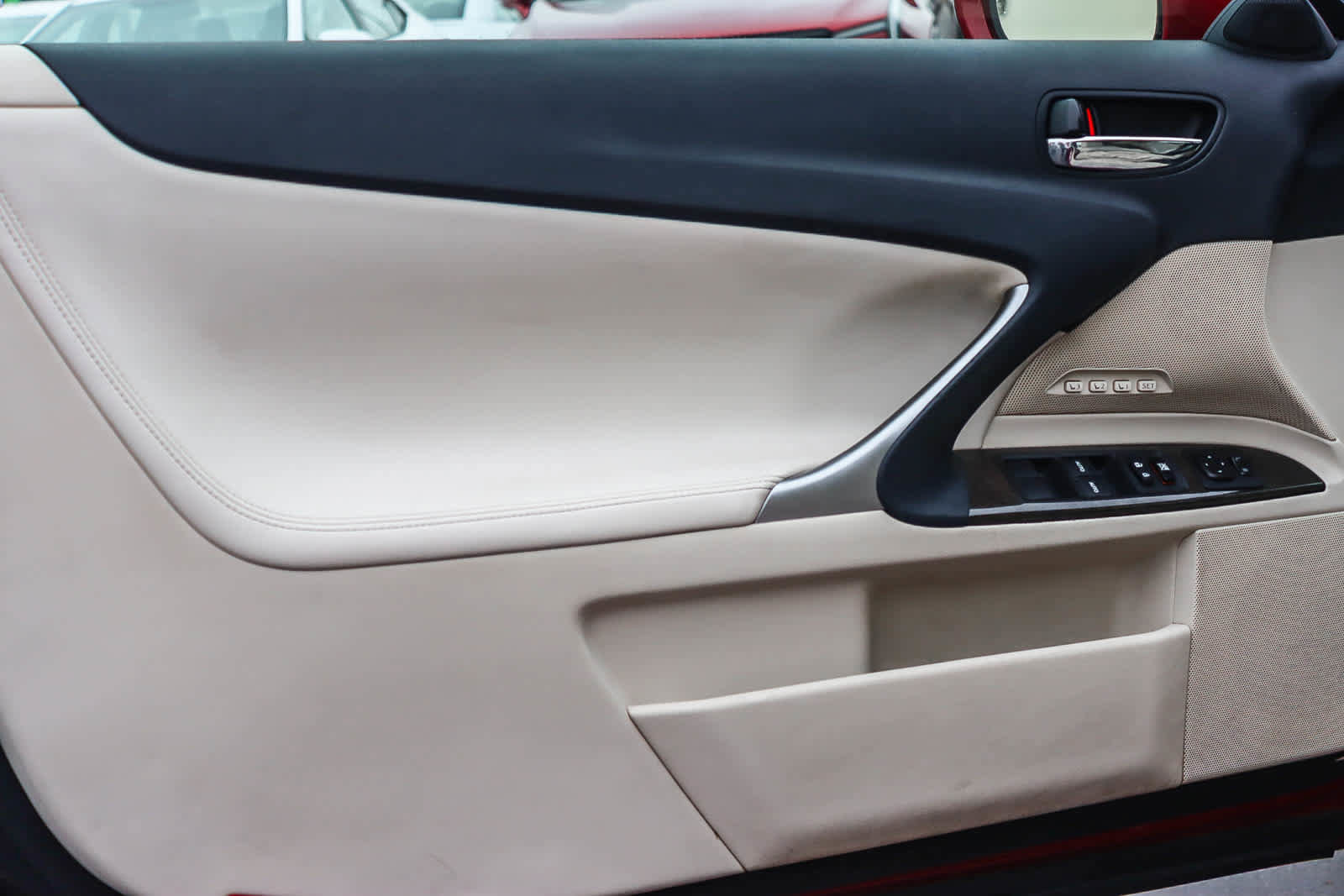 Used 2010 Lexus IS 350C image 19