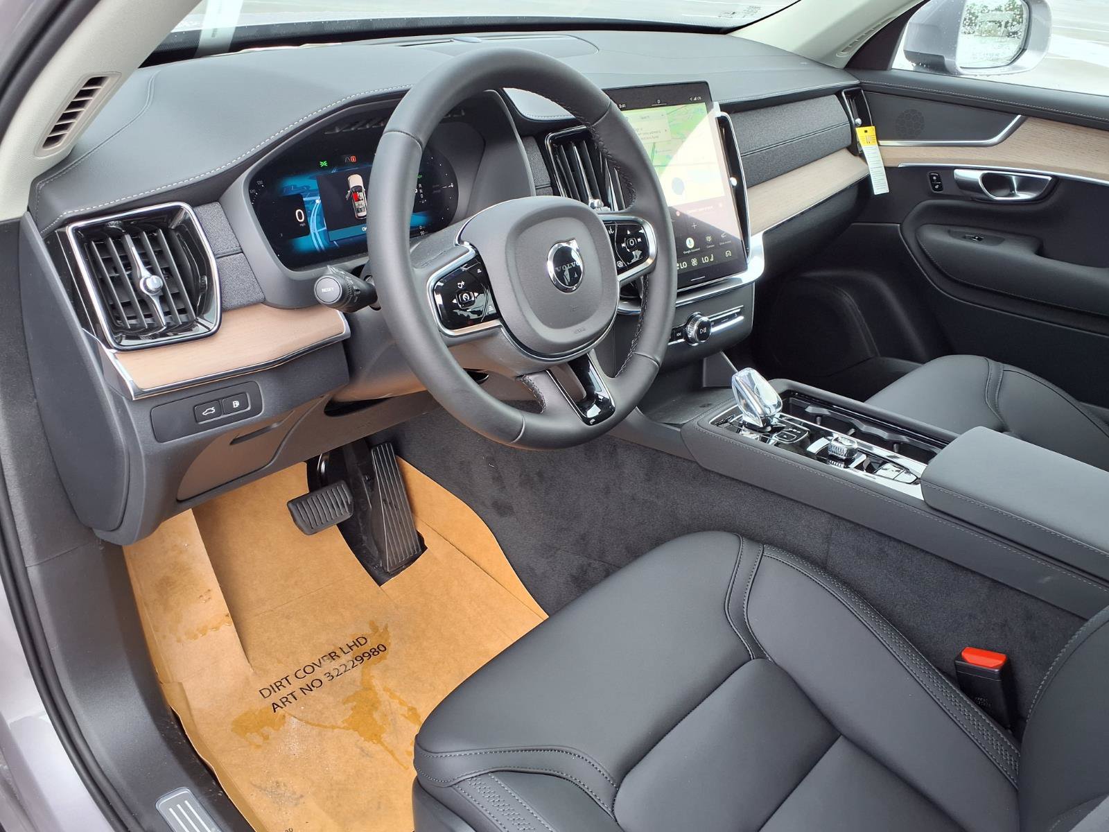 New 2026 Volvo XC90 T8 Core w/ Protection Package Premier AWD/4WD image 12