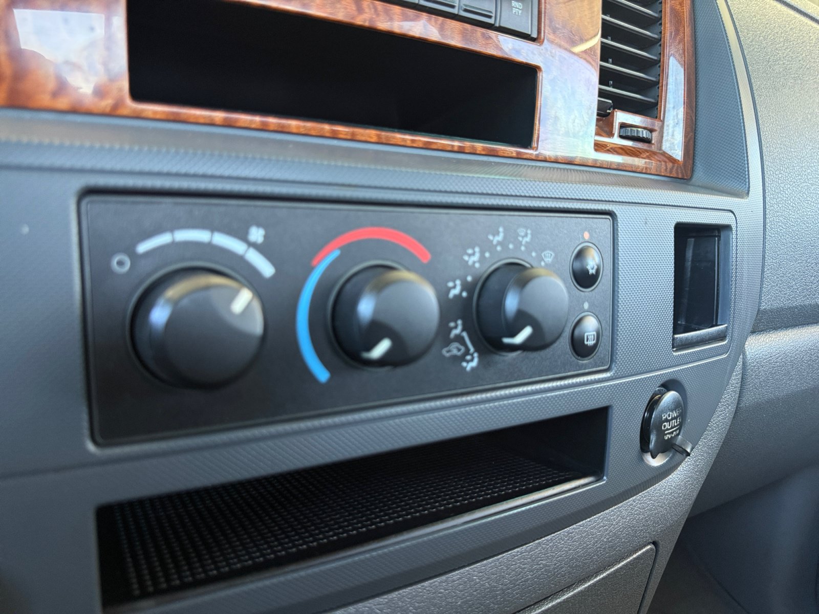 Used 2006 Dodge Ram 3500 Truck SLT w/ Quad Cab Big Horn Value Group RWD image 20