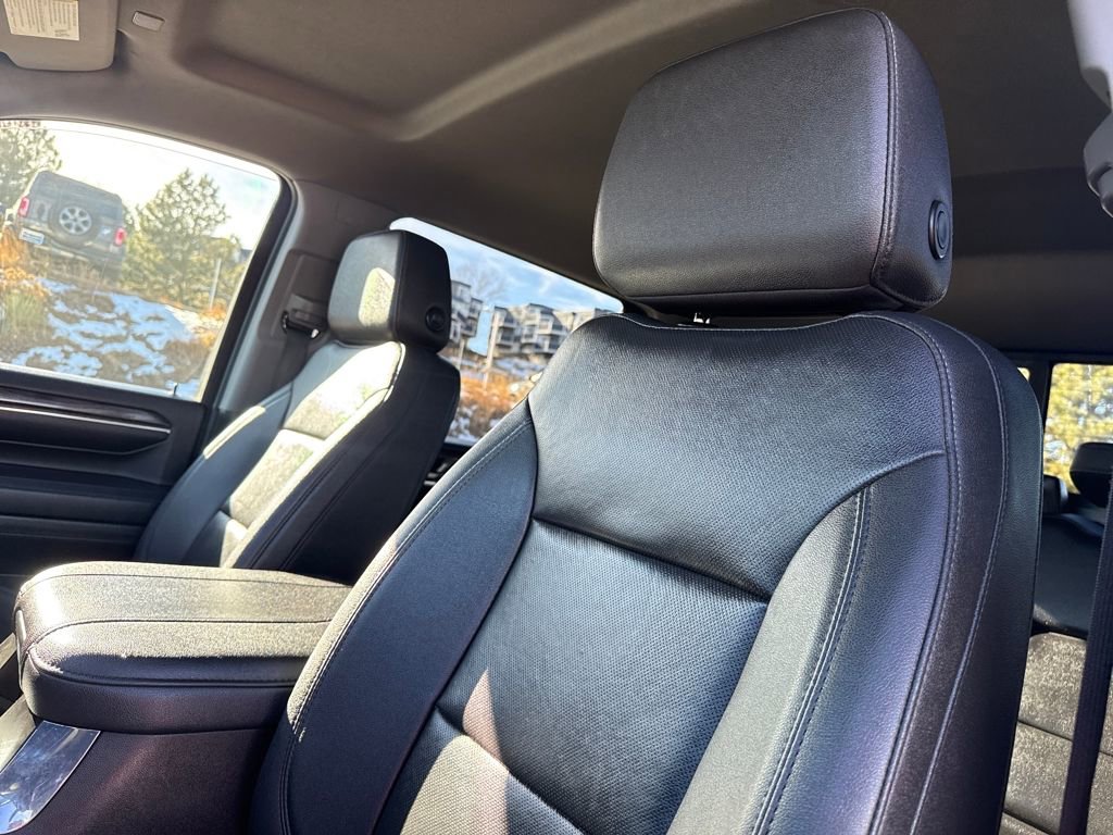 Used 2024 Chevrolet Silverado 3500 LTZ w/ LTZ Convenience Package image 12