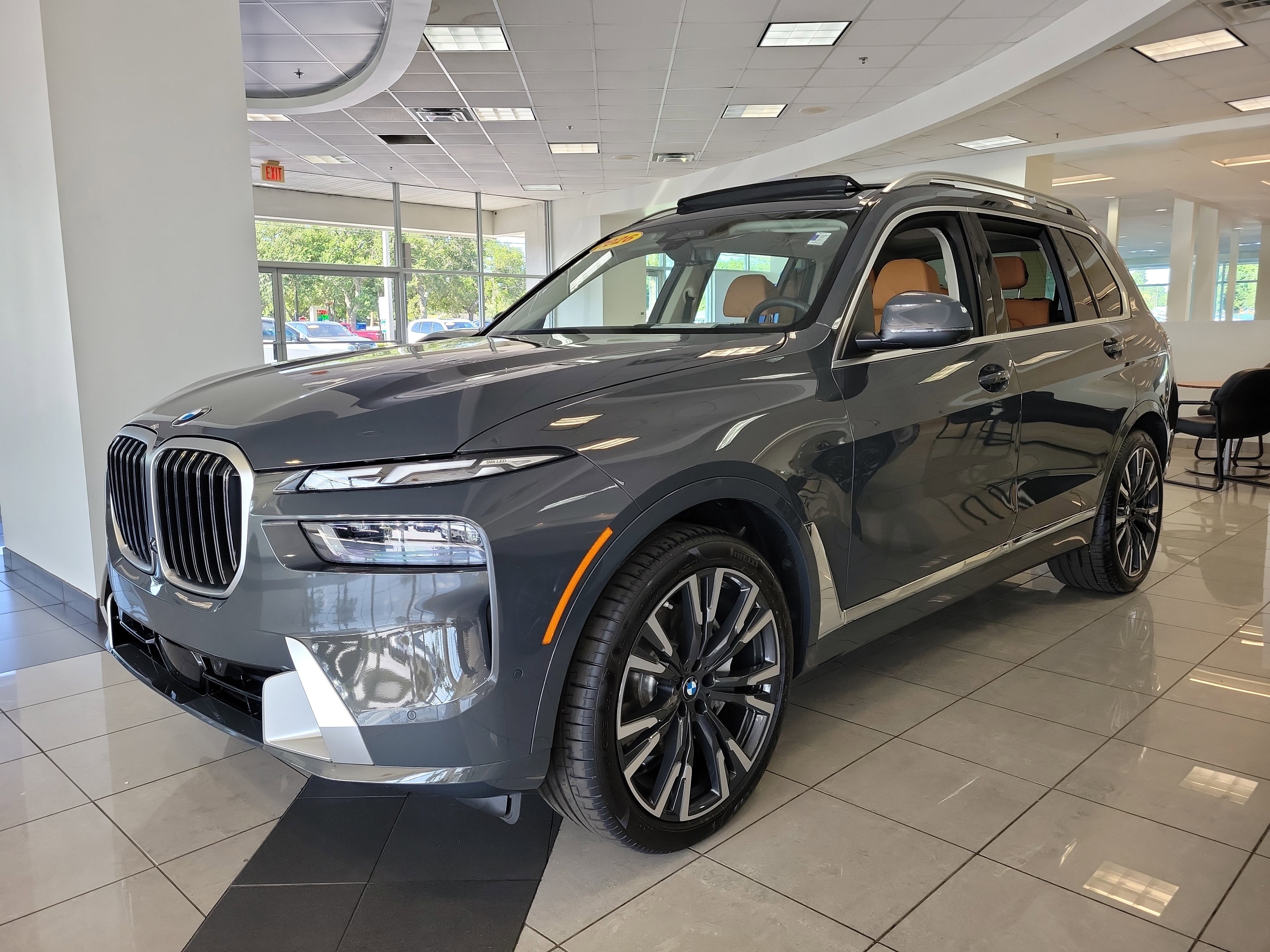 Used 2026 BMW X7 xDrive40i AWD/4WD image 1