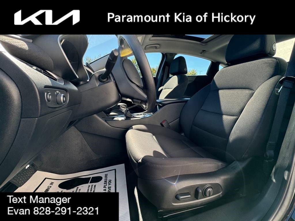 Used 2024 Chevrolet Malibu LT image 4