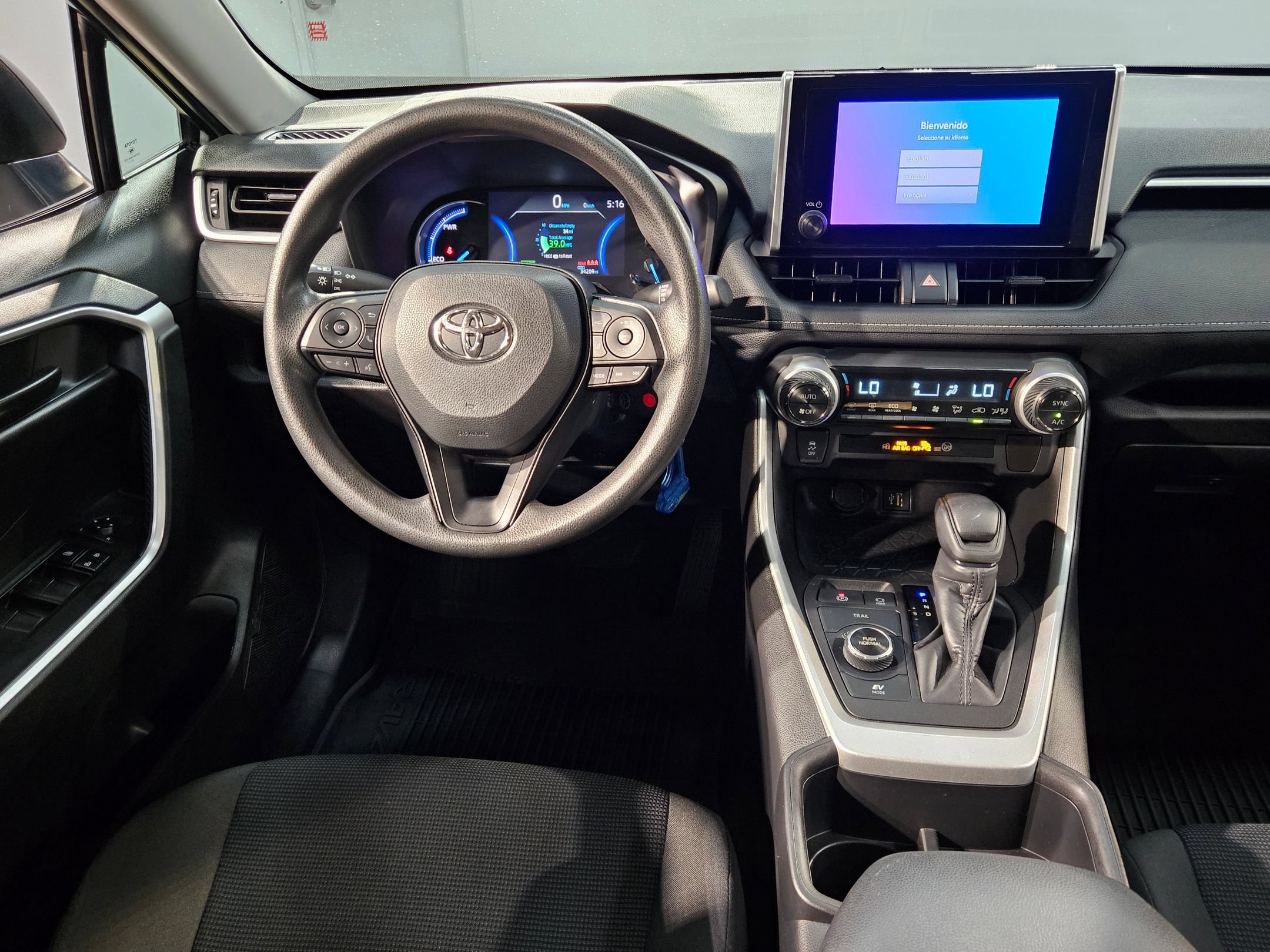 Certified 2024 Toyota RAV4 LE AWD/4WD image 9