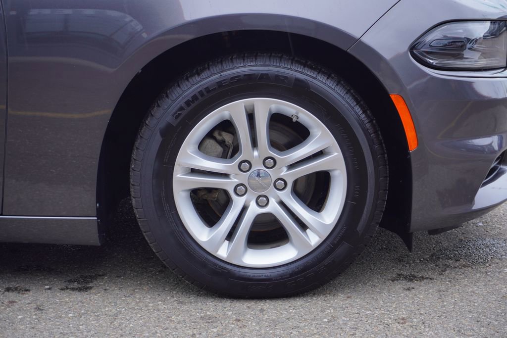 Used 2022 Dodge Charger SXT w/ Leather Interior Group image 13