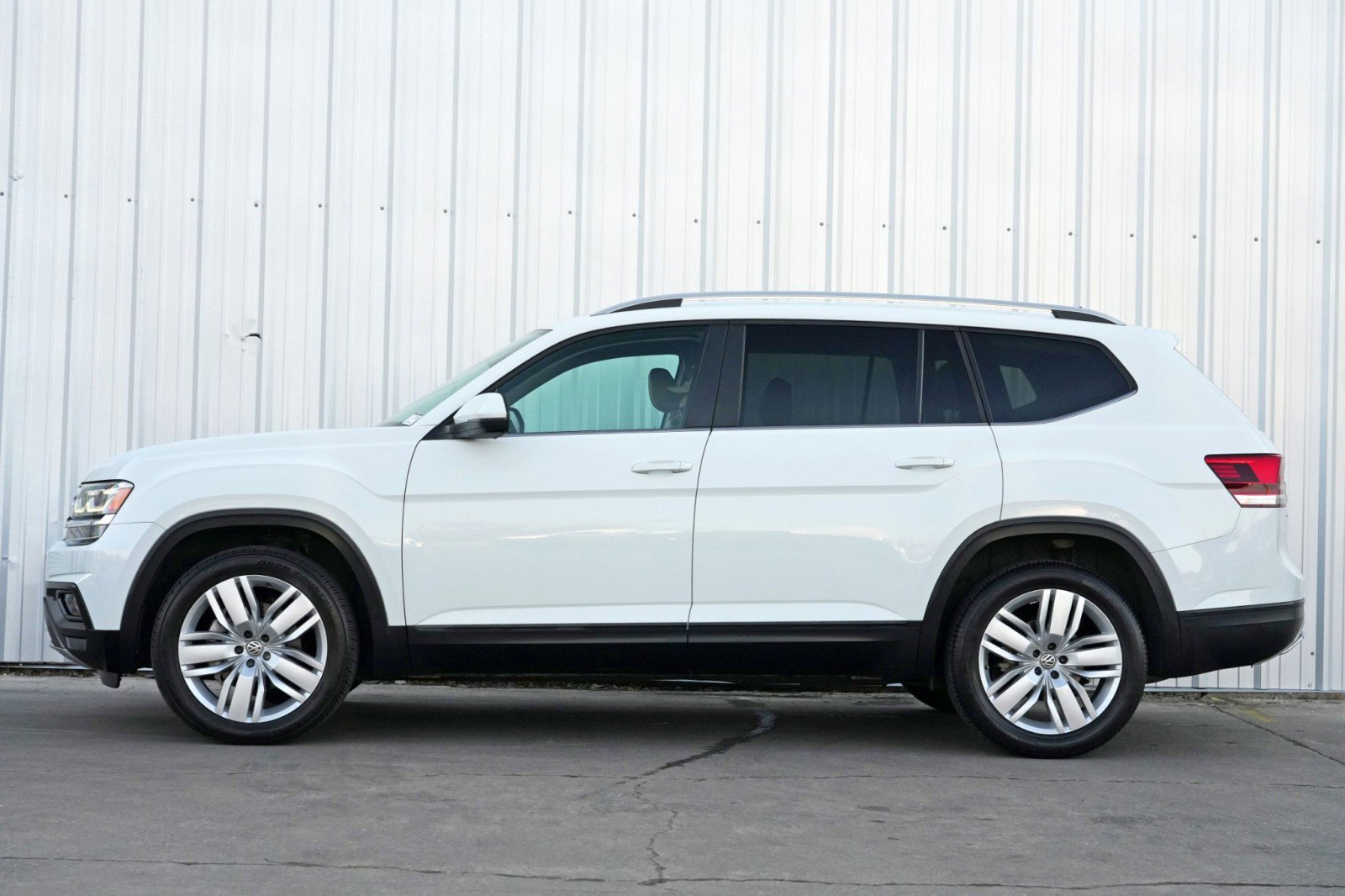 Used 2019 Volkswagen Atlas SE w/ Towing Package image 8