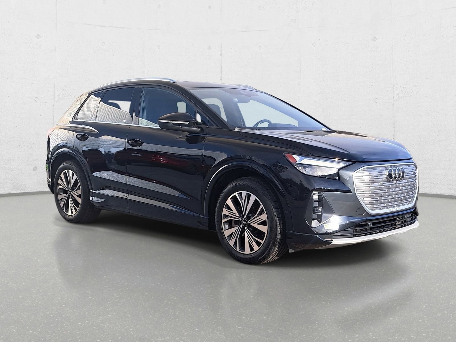 Certified 2023 Audi Q4 e-tron Premium Plus w/ Premium Plus image 3