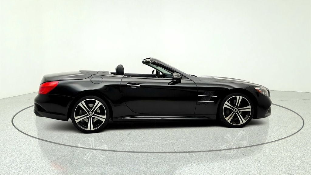 Used 2018 Mercedes-Benz SL 450 w/ Premium I Package image 4
