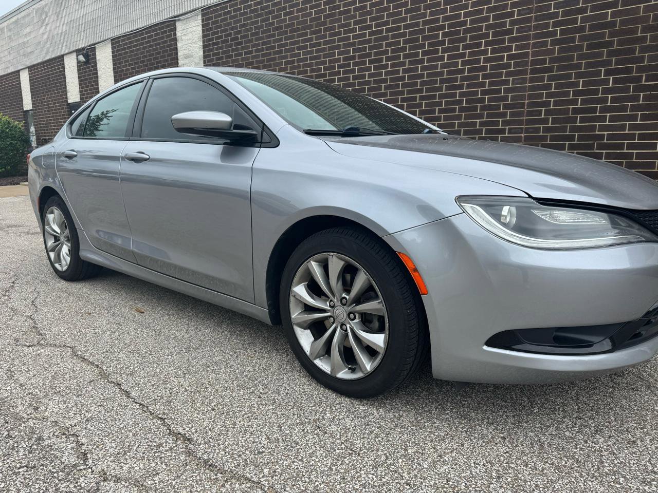 Used 2015 Chrysler 200 S image 26