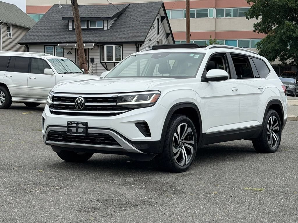 Used 2022 Volkswagen Atlas SEL AWD/4WD image 3