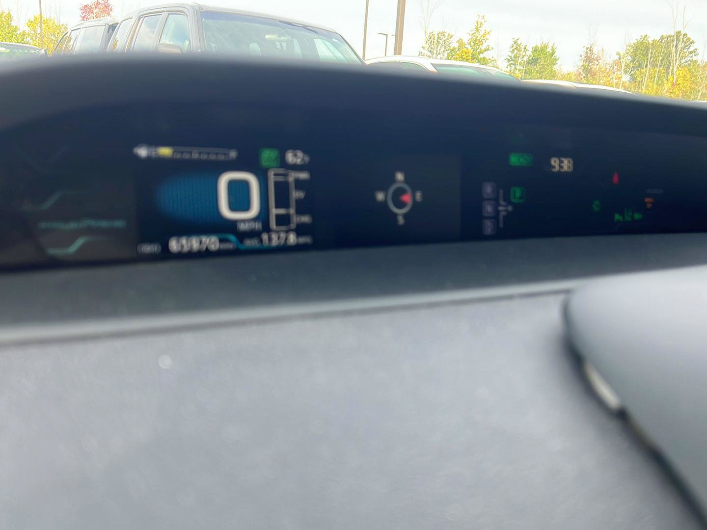 Used 2017 Toyota Prius Prime Advanced FWD image 5