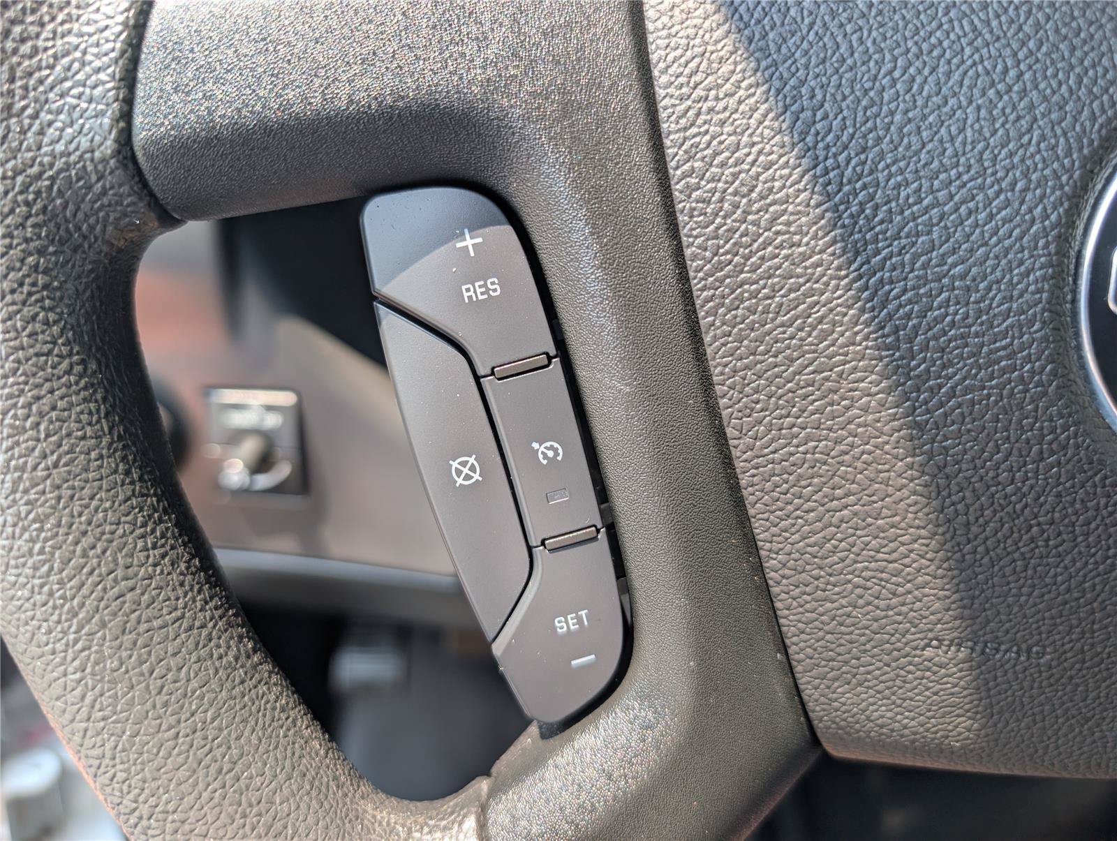 Used 2025 GMC Savana 2500 w/ Driver Convenience Package RWD image 19