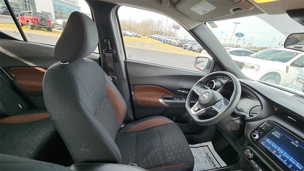 Certified 2024 Nissan Kicks SR image 13