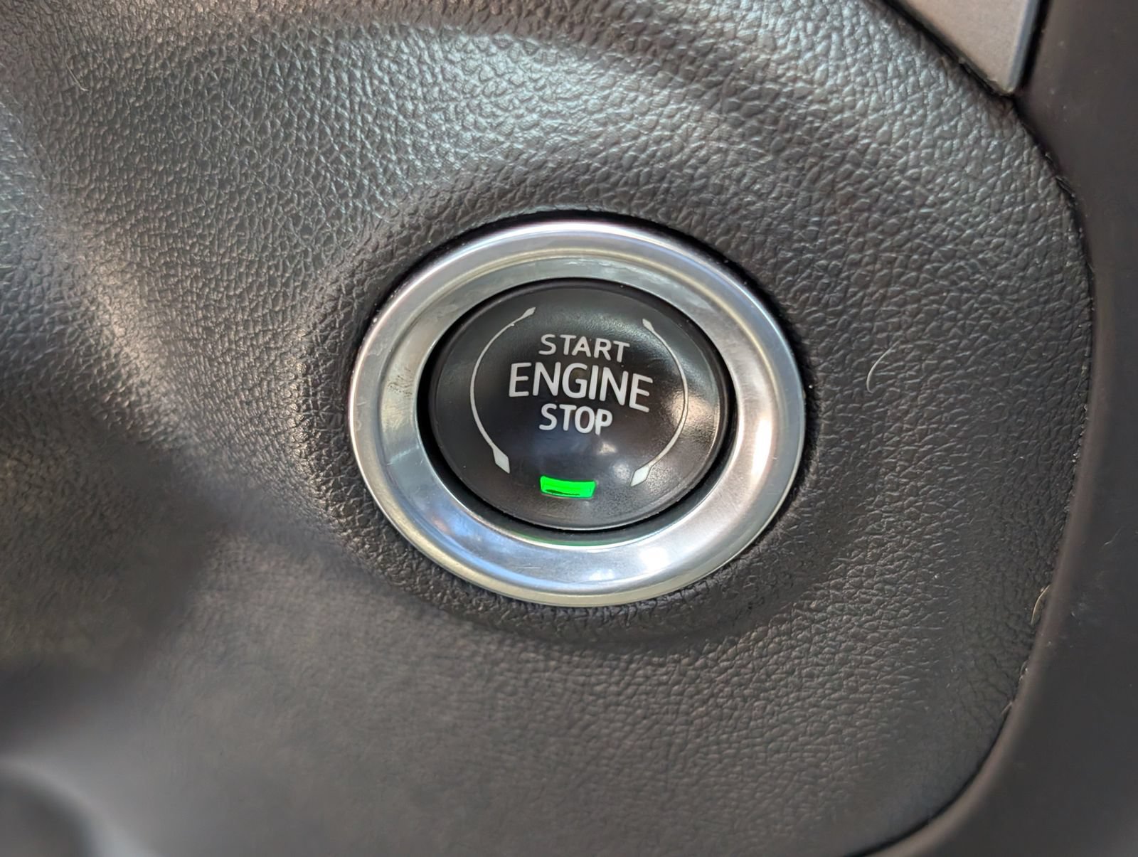 Used 2021 Chevrolet Silverado 1500 RST w/ Convenience Package II AWD/4WD image 26