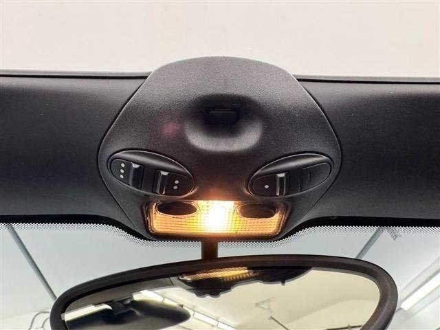 Used 2005 Porsche Boxster RWD image 38