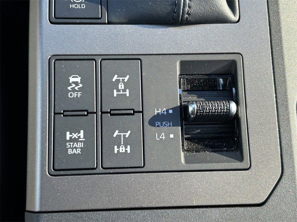 Used 2025 Toyota Land Cruiser image 36