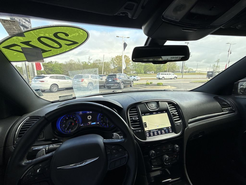 Used 2017 Chrysler 300 S w/ 300S Premium Group image 27