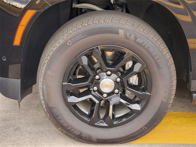 Used 2025 Chevrolet Suburban LT image 44