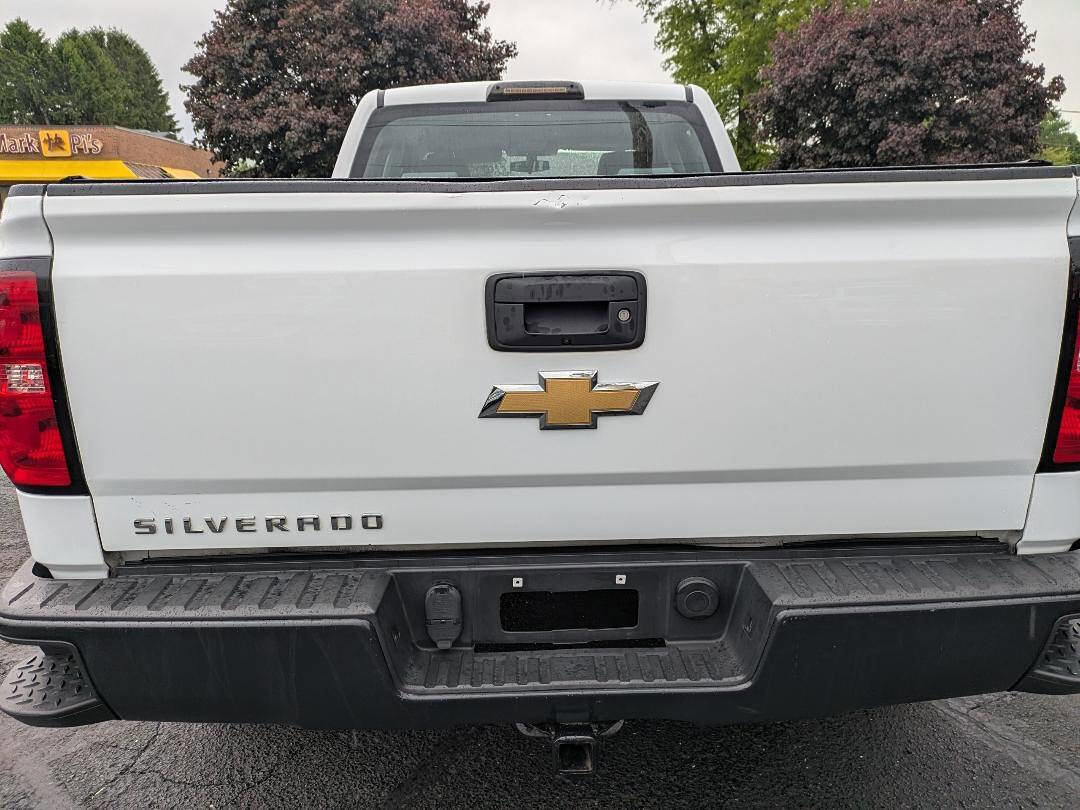 Used 2018 Chevrolet Silverado 1500 W/T w/ Trailering Package AWD/4WD image 9