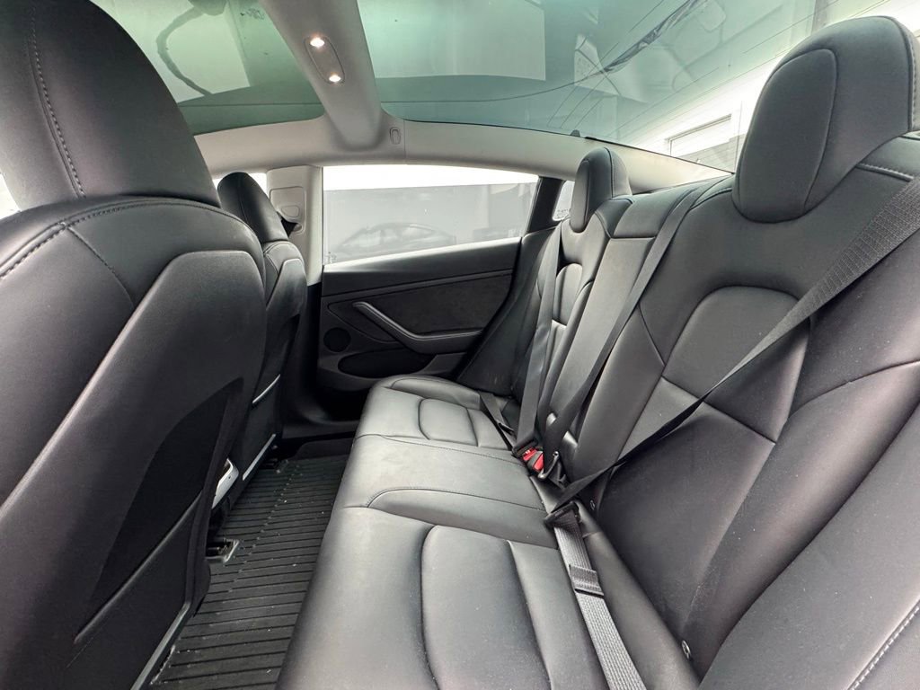 Used 2023 Tesla Model 3 Standard Range image 10