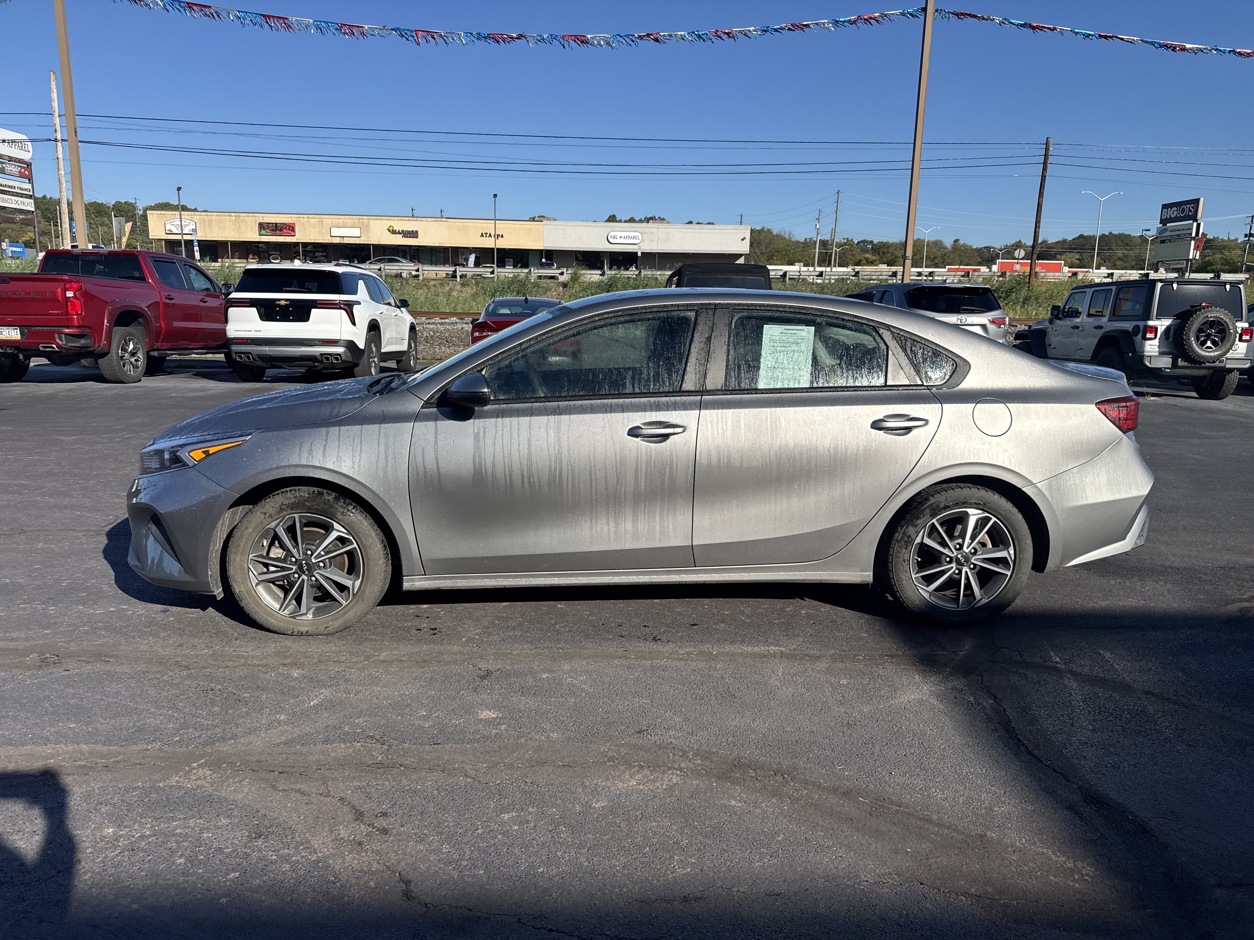 Used 2023 Kia Forte LXS w/ LXS Technology Package FWD image 7