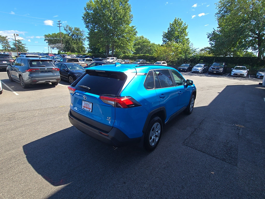 Certified 2021 Toyota RAV4 LE AWD/4WD image 6