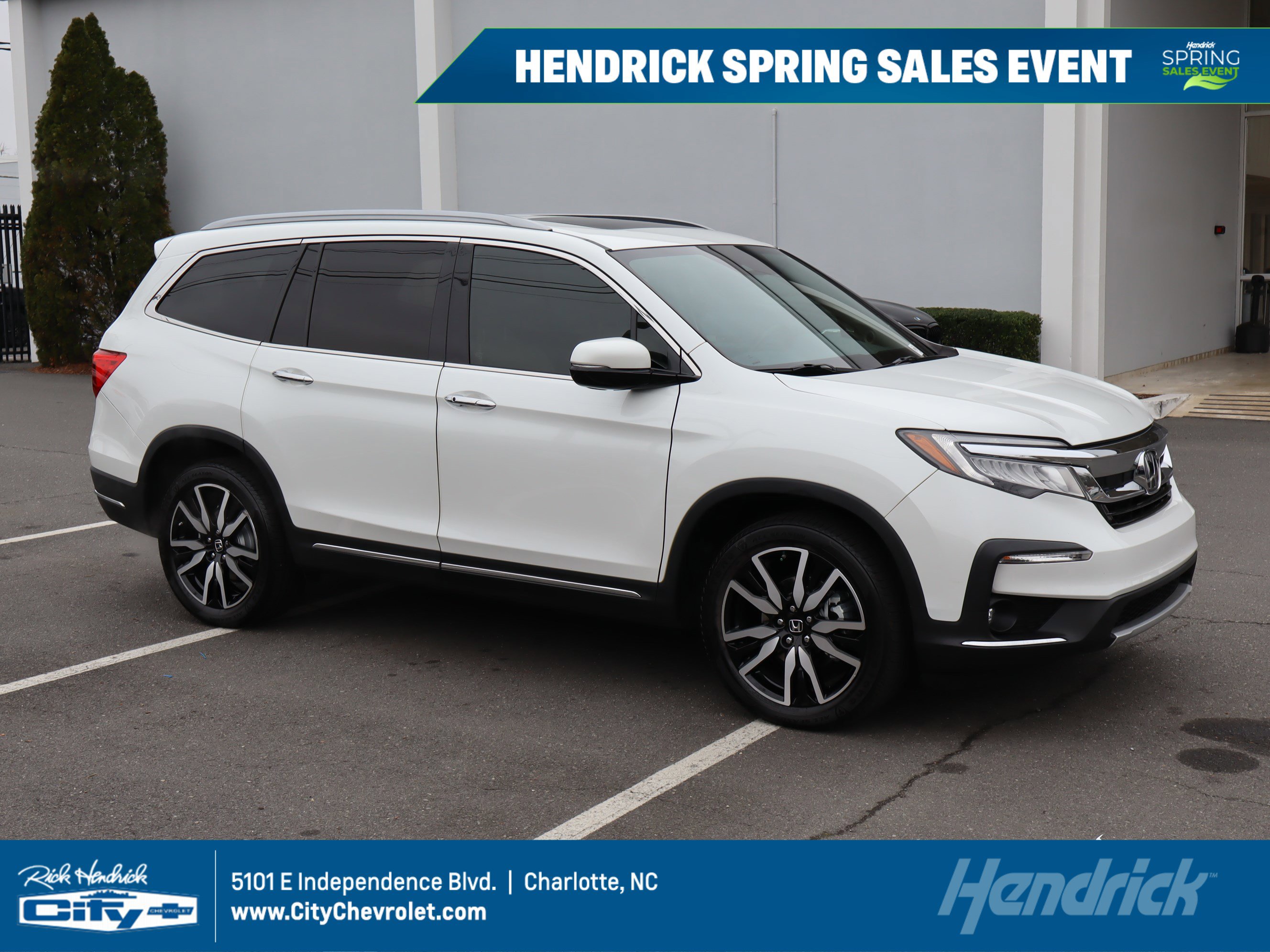 Used 2021 Honda Pilot Touring image 1