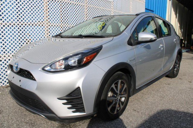 Used 2018 Toyota Prius C One image 9